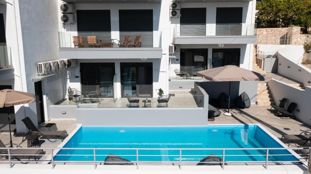 Clelia'S And Dione'S Design Studios Swimming Pool Nikiana Dış mekan fotoğraf